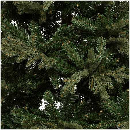 Sapin Artificiel Richland 210 cm - Élégance Naturelle pour vos Fêtes
